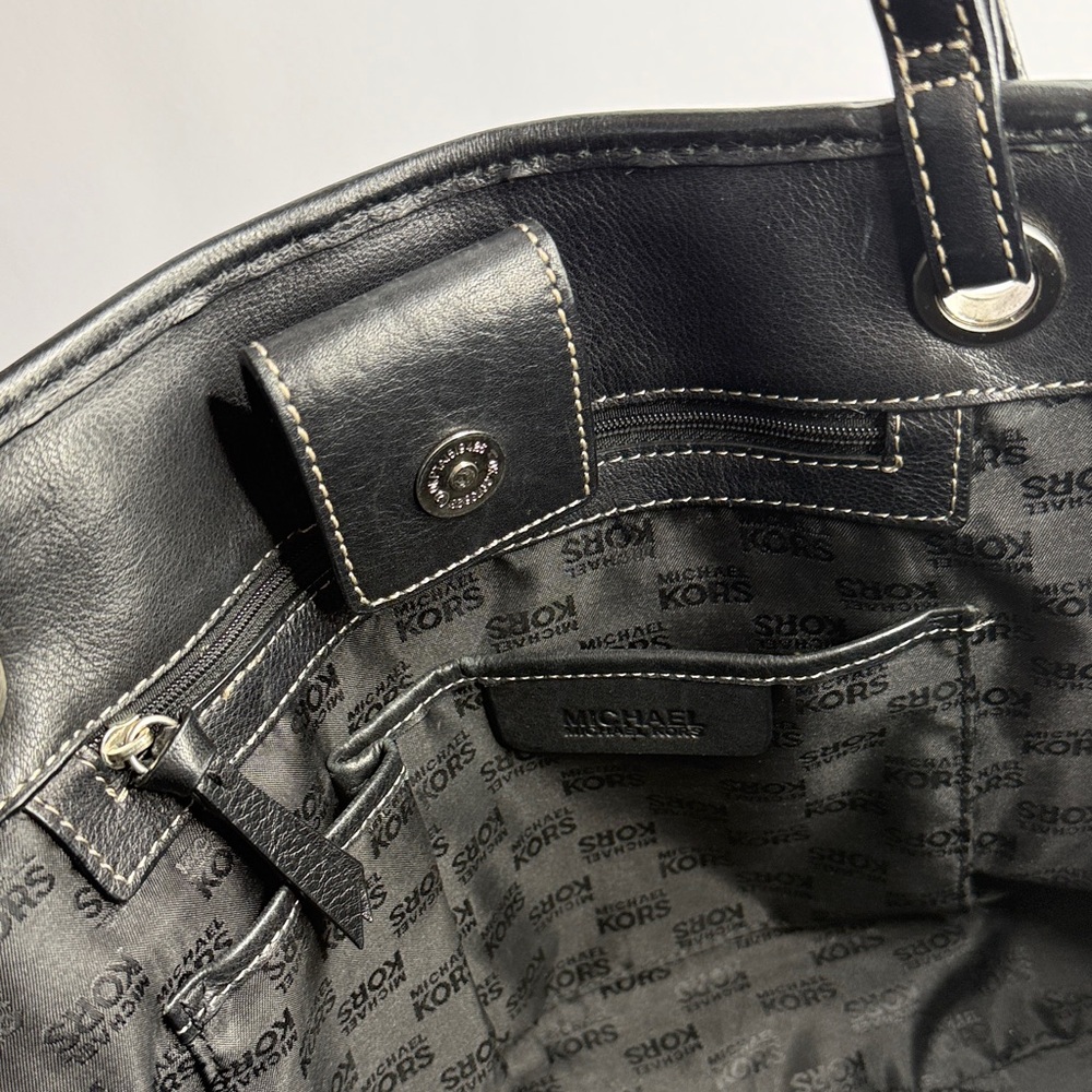 MICHAEL KORS Black Pebble Leather Tote B-0808 - Picture 7 of 10